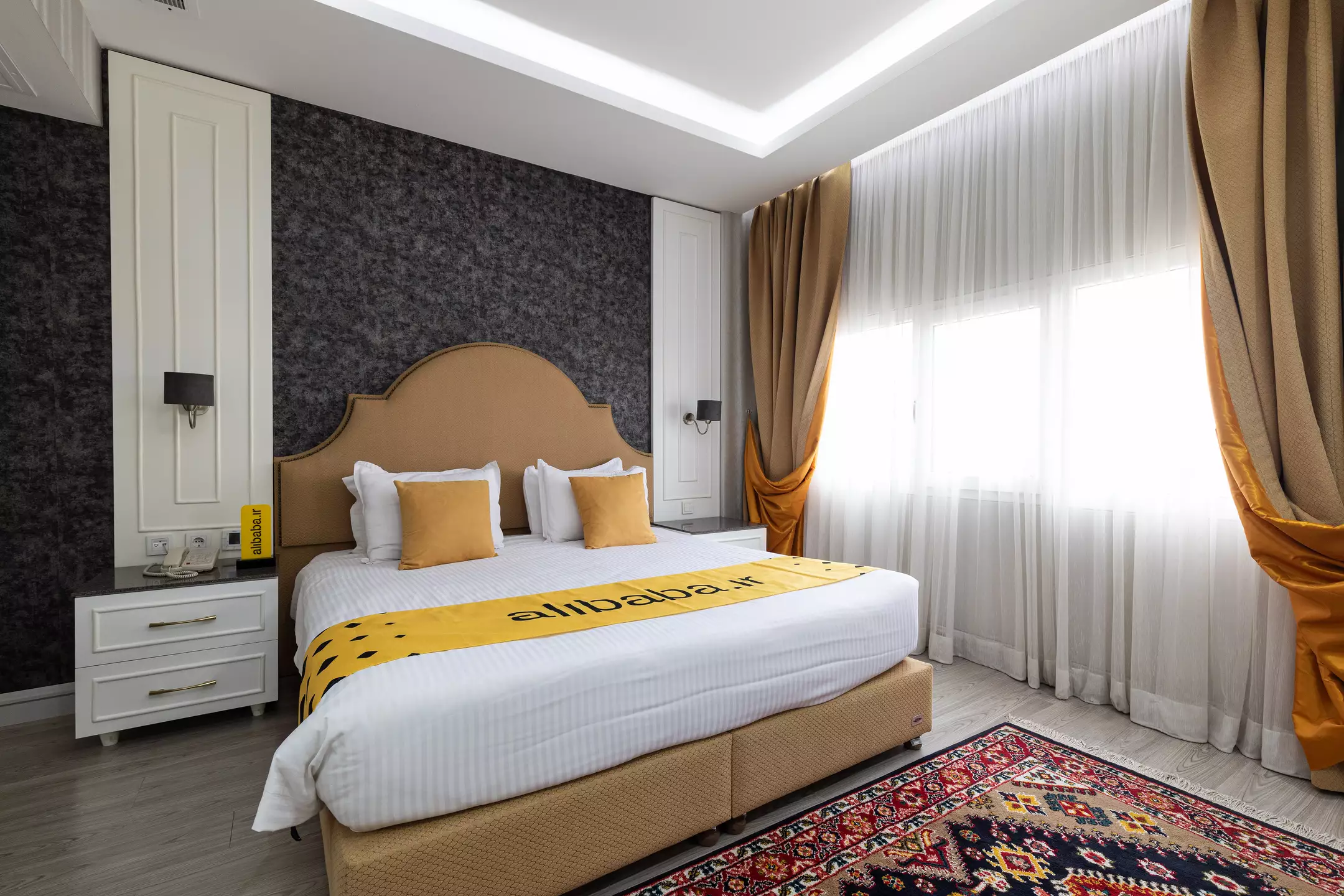 هتل هویزه تهران